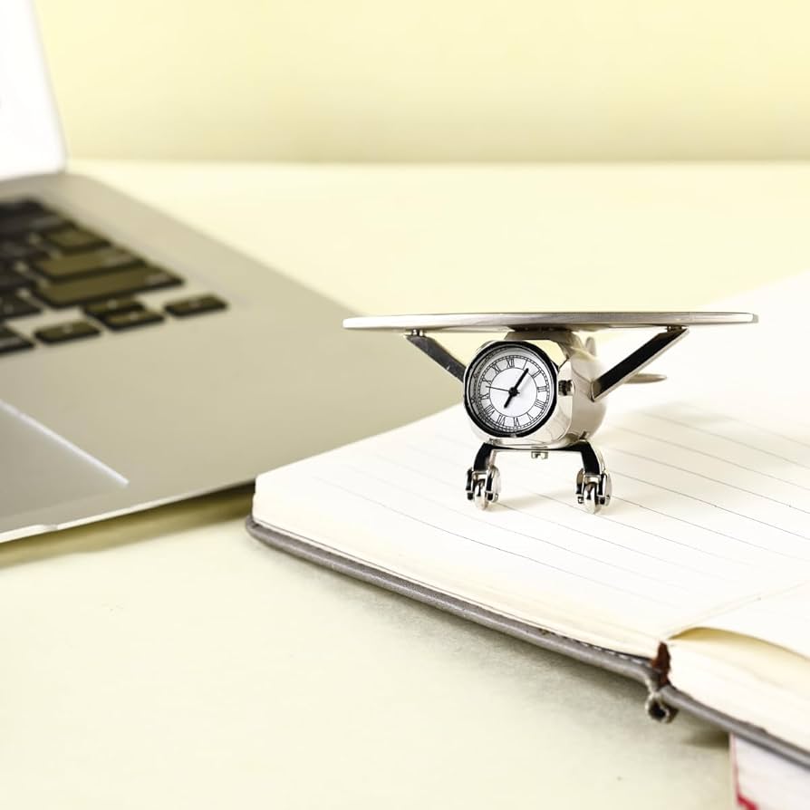 Stylish Aeroplane Clock – Perfect Personalized Gift