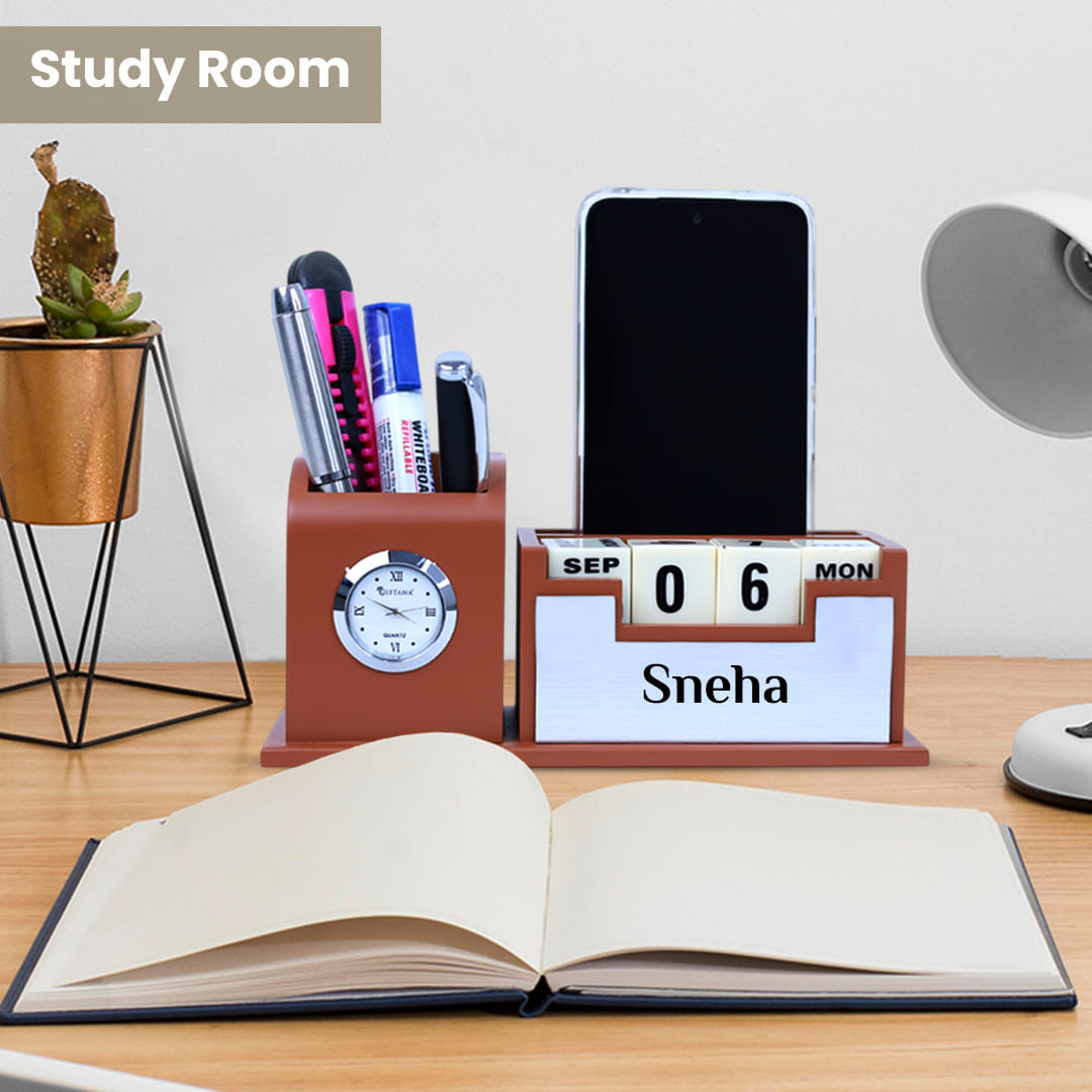 Classic Personalized Desk Organizer with Clock